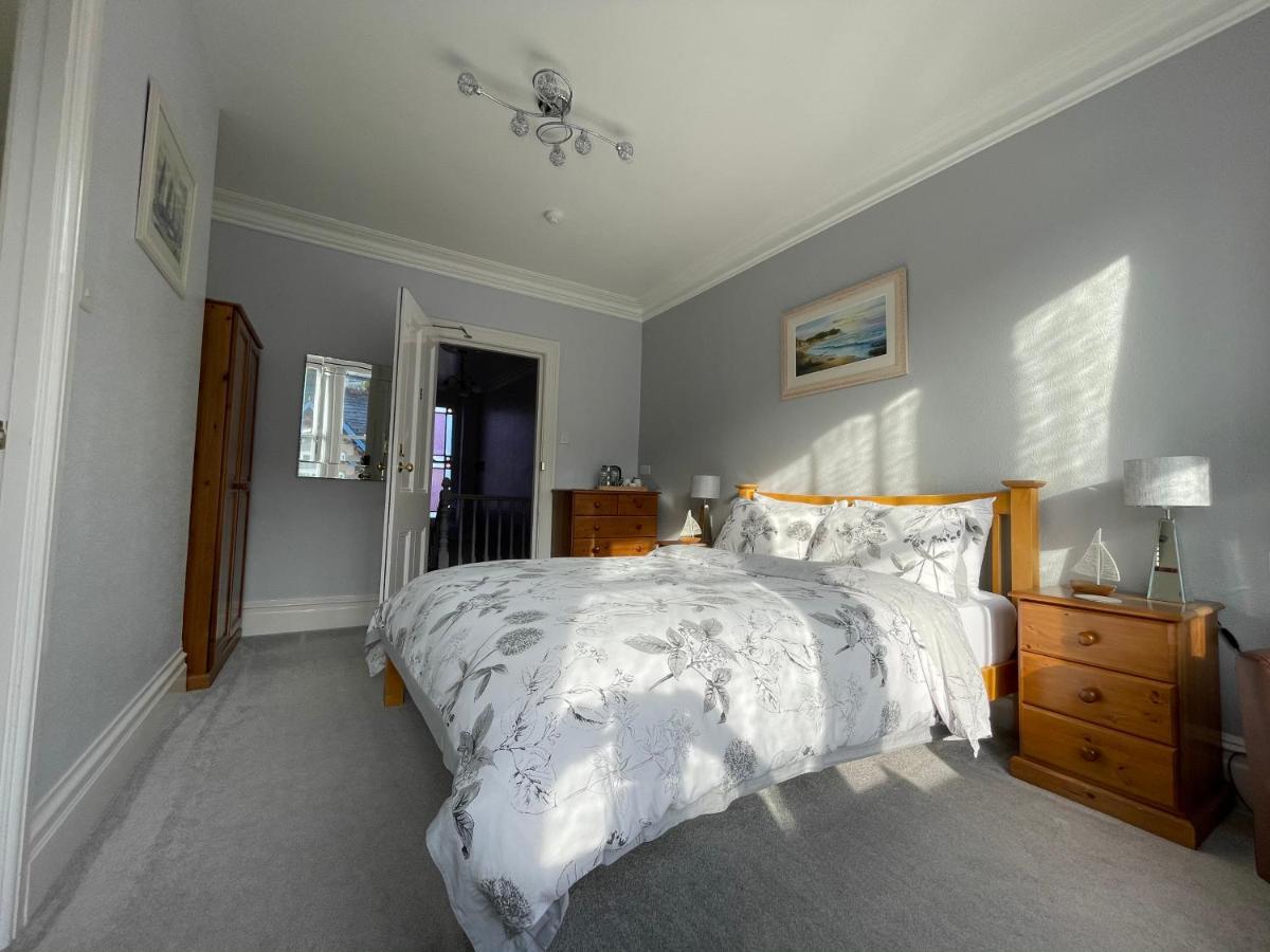 Colebrooke House Hotel Биър Екстериор снимка